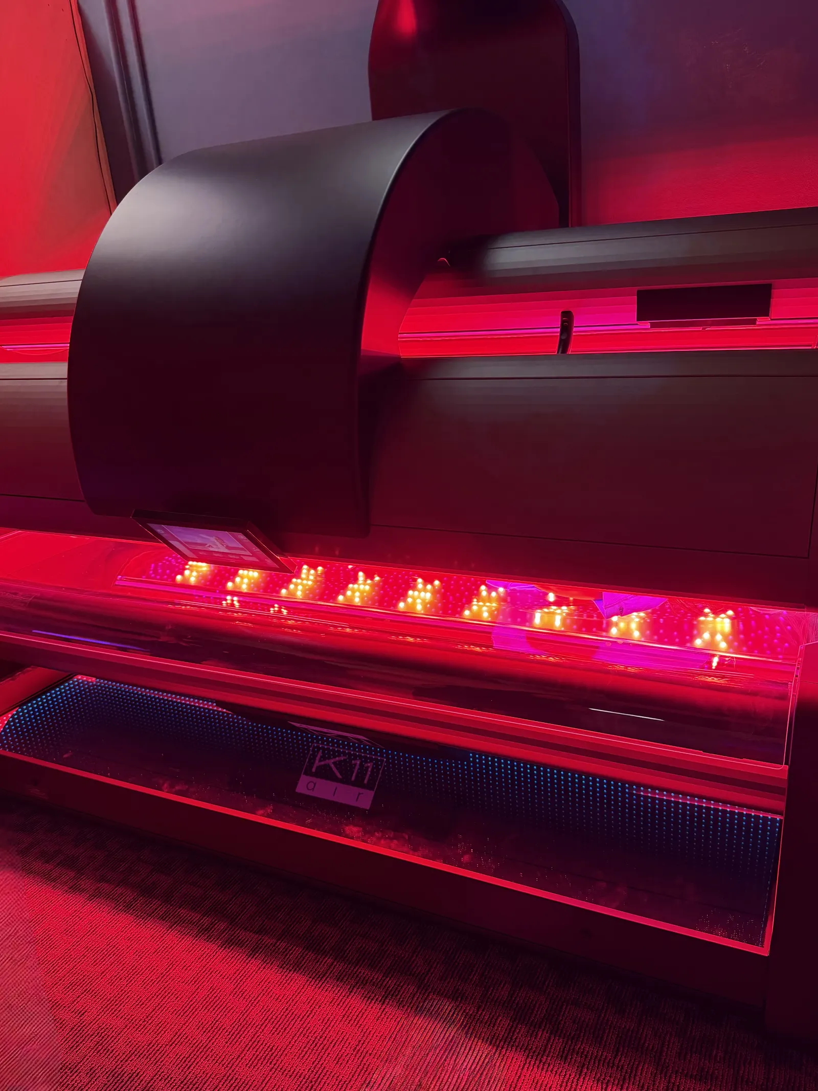 LED Luxe tanning bed at Solarium TanSpa